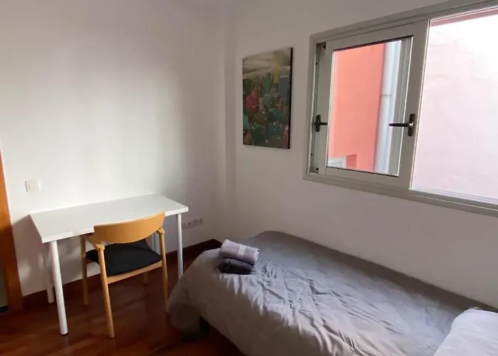 Bright Lovely Quiet Flat Very Centric In Sc