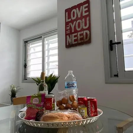 Bright Lovely Quiet Flat Very Centric In Sc