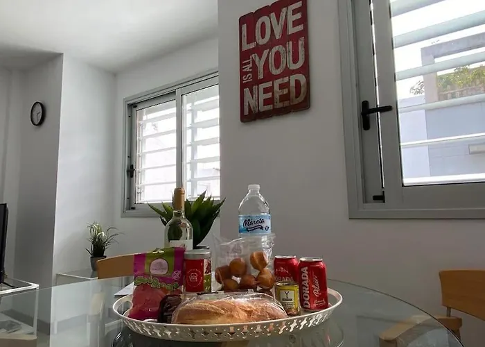 Bright Lovely Quiet Flat Very Centric In Sc